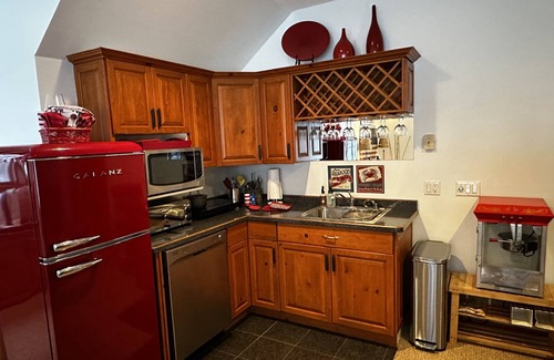 Spicer Condo | Green Lake-Suite 2 BR, 1BA w Walkout Lake access, Paddleboards,Kayaks and Dock