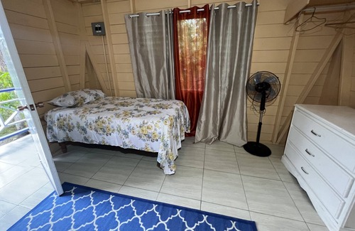 Negril House | Green Leaf Cabins 9C ktchn