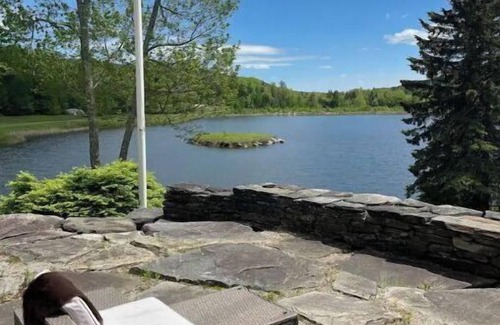 Stratton Mountain Ski Chalet | Green Mountain Manor - Ski and Summer Chalet