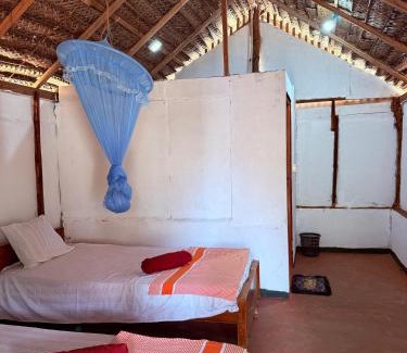 Pottuvil Division 2 Hotel | Green Surf Cabana