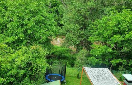 Boboshevo House | Green View 1