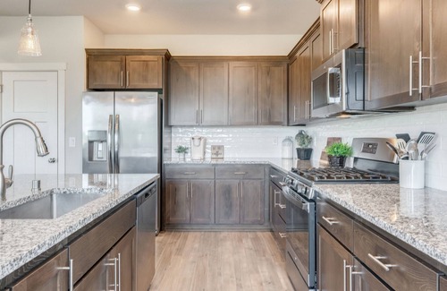 Carver House | Greenbelt Camas Retreat with Pool, Spa & Office