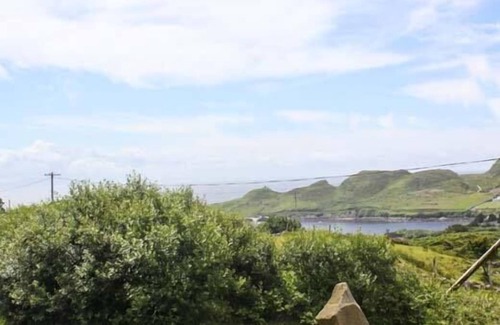 Kilcar Cottage | GREENHILLS COTTAGE 2, pet friendly in Kilcar, County Donegal