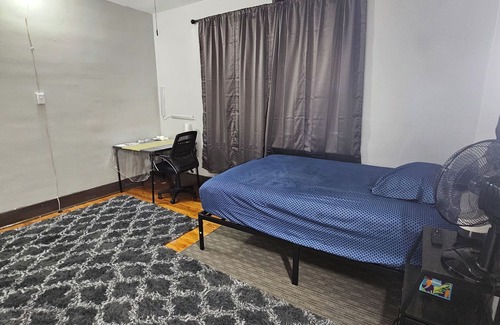 Pagedale House | Greenish Peaceful Shared Place near Delmar/Forest Park/U. City/Pagedale