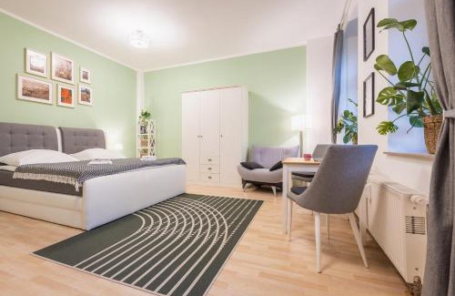 Loebtau Apartment | GREENs - ruhige schöne 1RWhg gut gelegen mit Balkon