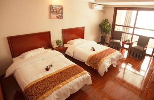 Guanyun Xian Hotel | GreenTree Inn Express Guanyun Zhenxing Garden