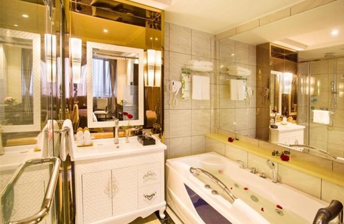 Rongcheng District Hotel | GreenTree Inn GuangDong JieYang Bus Terminal Station RongHua Avenue Business Hotel