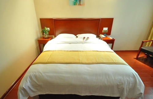 Lanshan District Hotel | GreenTree Inn Linyi International Convention Center Express Hotel