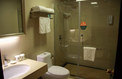 Luhe District Hotel | GreenTree Inn NanJing DaChang Getang Metro Station Express Hotel