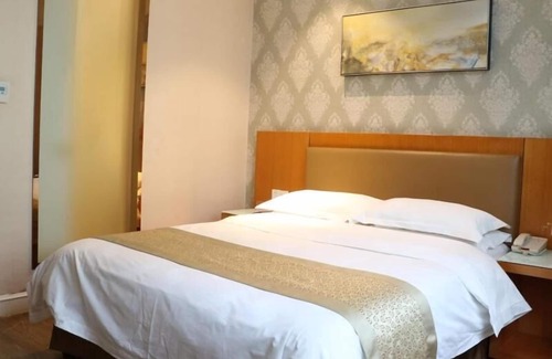 Binhai Hotel | GreenTree Inn YanCheng BinHai OuBaoLiYa City Square Hotle