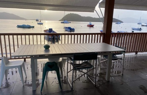 Terre-de-Haut Villa | GRENADINE A waterfront haven of peace!