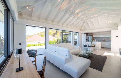 Lurin Villa | Grenadine in Gustavia by Personal Villas - Perfect Modern Getaway