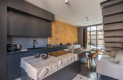 Palermo Apartment | Grey House in Zisa by Wonderful Italy