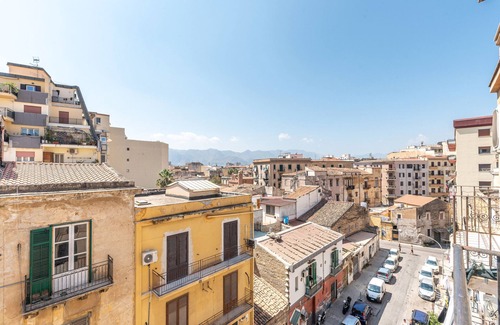 Palermo Apartment | Grey House in Zisa by Wonderful Italy