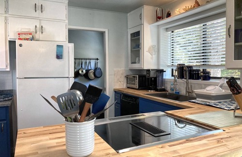 Fort Bragg House | Grey Whale so close to so many beaches, hikes and more!