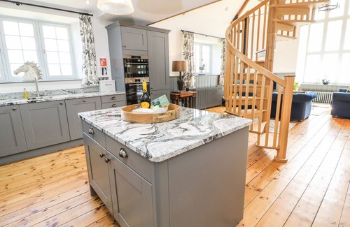 Hexham Cottage | GREYSTEAD INSTITUTE, pet friendly, with open fire in Bellingham