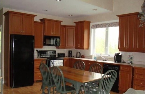 Kemble Apartment | Greystone Annex - easy access to Bruce Peninsula