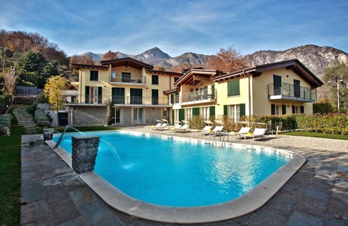 Cadenabbia Apartment | Griante residence apartment no 5 with pool and sauna by Italian Apartments