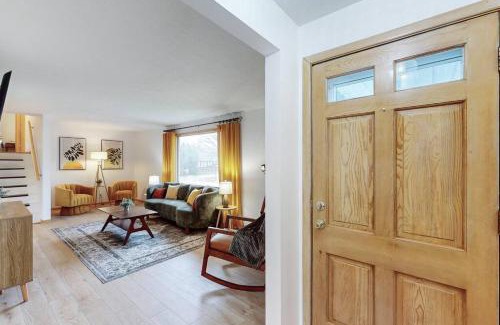 Canton House | Gridiron Getaway-Where Families and Fans Unite