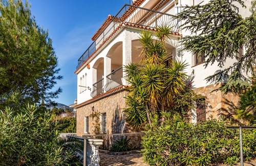Llanca Apartment | Grifeu 10 - Apartment with terrace