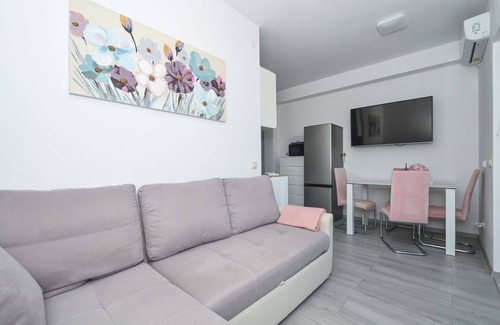 Mastrinka Apartment | GRIGIC 2 - beutiful apartment for 3 persons, 170m from a beach