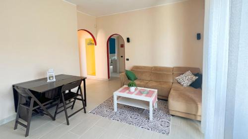 Cinecitta Apartment | GrimHouse, nuovo trilocale in Lucio Sestio