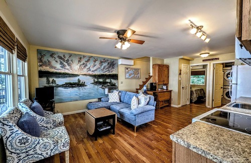 Grenell House | Grindstone Island Getaway-My Reverie, Private, Waterfront, 1000 Islands