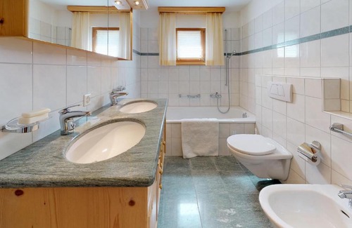 Celerina-Schlarigna Apartment | Grischalva 1