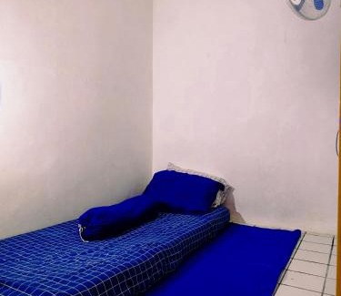 Klojen Bed & Breakfast | Griya Backpacker Pak yon