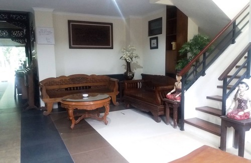 Wirobrajan House | Griya Yunika Homestay