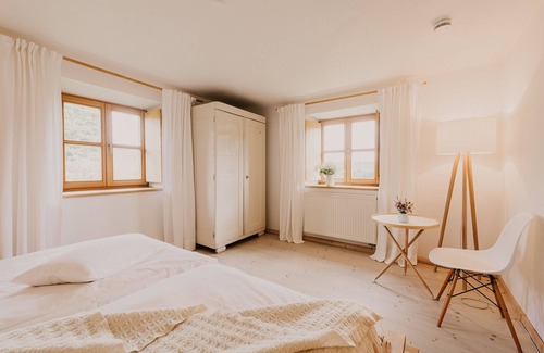 Marchhauser Apartment | Große Ferienwohnung "hermann Lenz" im Großzügigen Landhaus