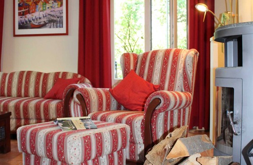 Frickenfelden Apartment | Große Ferienwohnung mit Garten