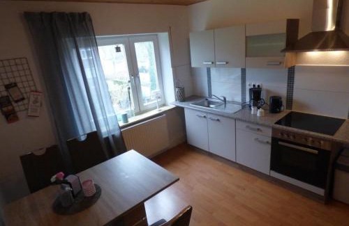 Wilhelmshaven Apartment | Große Ferienwohnung in Voslapp mit Garten