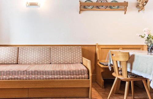 Selva di Val Gardena Apartment | Große Gartenwohnung Haus Forelle