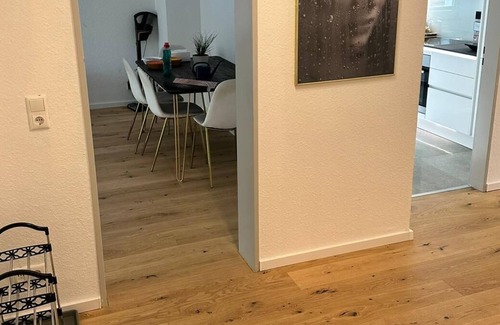 Dunnwald Apartment | Große Gemütliche Wohnung mit Waldblick