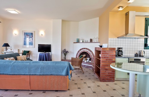 Keratokambos Apartment | Große Geräumige Traumwohnung mit Balkon Garten und Meerblick