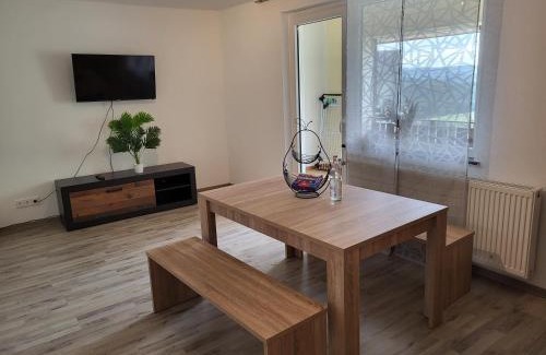 Gutenacker Apartment | Große Komfortable Monteurswohnung