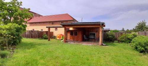 Senftenberg Apartment | großes Apartment mit Garten - 4 km bis zum Strand