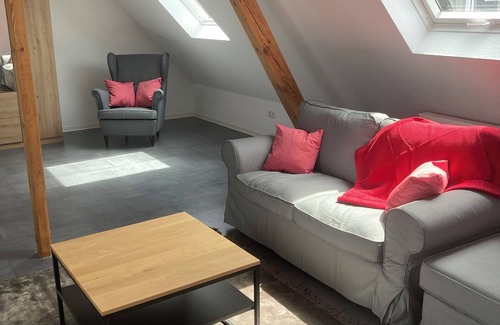 Trippstadt Apartment | Großzügige Ferienwohnung für bis zu 6 Personen