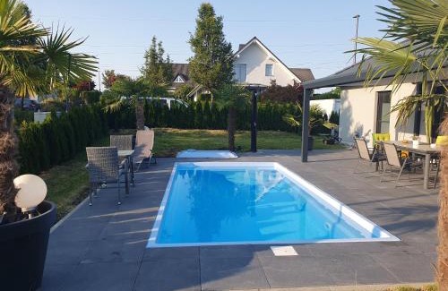 Brechen Apartment | großzügige Unterkunft mit Terrasse