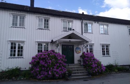 Grong Hotel | Grong Gård Guesthouse