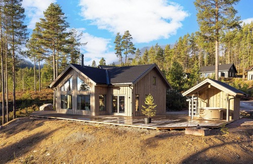 Vradal House | Grønnsted is a beautiful home for a Norwegian holiday with 6 people. The house is lovingly decorated, and it certainly shows.