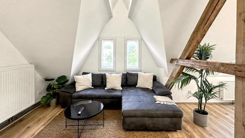 Krefeld Apartment | Grosses Loft Apartment im Denkmal zentral in Krefeld