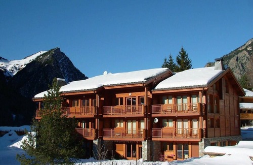 Pralognan-la-Vanoise Apartment | Ground floor, terrace, tv, ski locker, 48m², Pralognan-la-Vanoise