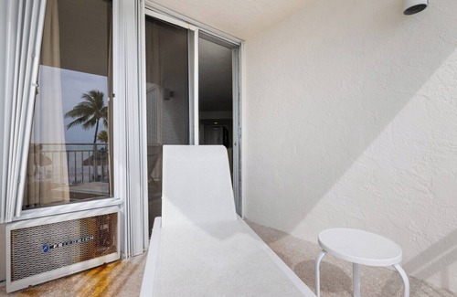 Lower Matecumbe Beach Condo | Ground Floor 1BR with Den and Two Balconies