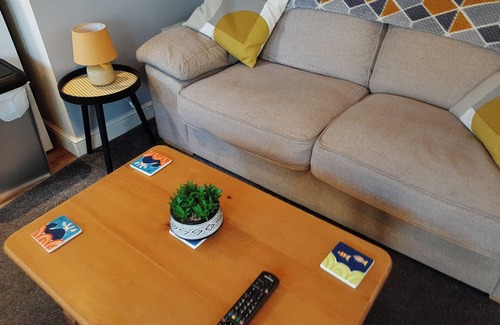 Bodmin Apartment | Ground Floor 2-beds Apt, Sleeps 4 With Parking