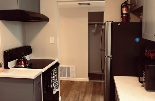 Belmont Apartment | Ground Floor 2-BR apartment unit near SF Airport