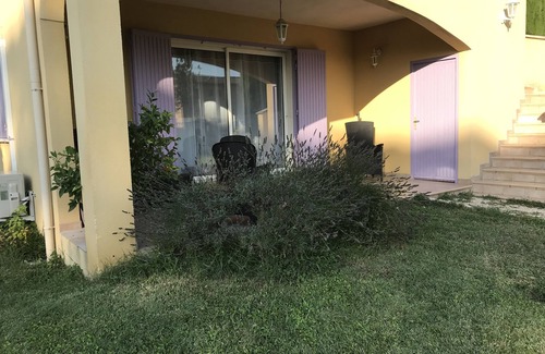 Montfavet House | Ground floor apartment in private and quiet subdivision Avignon /Montfavet