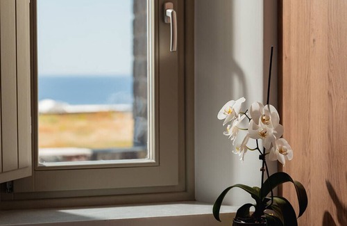Kamari Apartment | Ground Floor Apartment