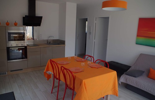 Guidel House | Ground floor apartment with terrace, spa and sauna